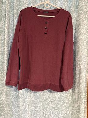 Women's Long-Sleeve Henley Pullover Sweatshirt in Mauve